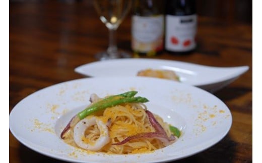 パウダーはパスタ、サラダ、和食など様々な家庭料理にかけるだけで、
美味しい調味料のひと味です。