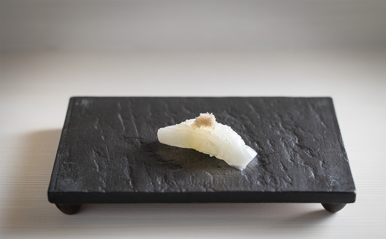 たかぎ 食事券 ￥20,000（10,000円分×2枚） 【食事券　寿司　コース　おまかせ　和食　ミシュラン　ビブグルマン　おいしい　ギフト　ディナー　プレゼント グルメ　おすすめ　家族　カップル　ペ