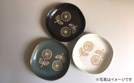 【瀬戸焼】 HANAtoHA ナデ角 小皿 5枚 (白) 【カネ三商店】 / 食器 皿 プレート ギフト / 瀬戸市[BBDD025]