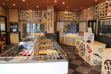 【先行予約】訳あり≪茹で≫越前ズワイ蟹(小) 2杯【2024年12月発送分】【カニ かに わけあり 海鮮 蟹 越前ガニ ずわいがに ズワイガニ 姿 まるごと 日本海 冬の味覚】 [D-1601_12]