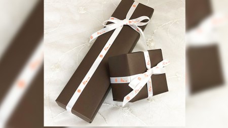 ダイヤモンド入「三輪桜」のイヤーカーフ ダイヤモンド  [AH074sa]