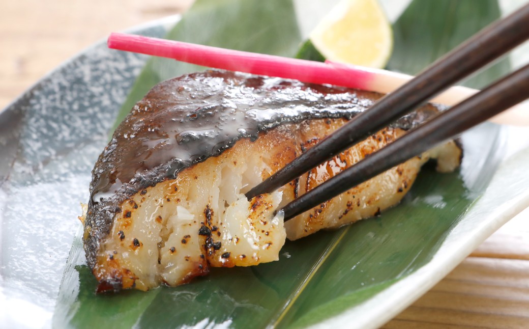 西京味噌、甘酒、熊本定番の赤酒を使用し真似のできない美味しさをお届けします。