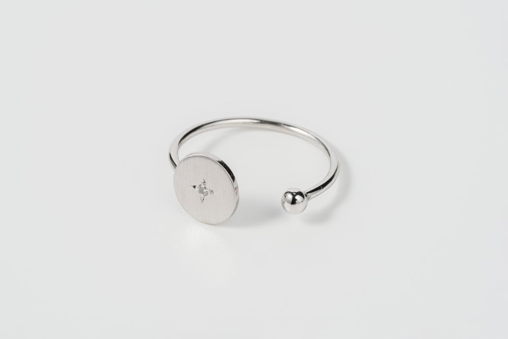 
                  プラチナ コインリング 鏡面仕上げ 選べる 2種 sese urban mining jewelry ダイヤモンド パール 指輪 ジュエリー レディース アクセサリー
                