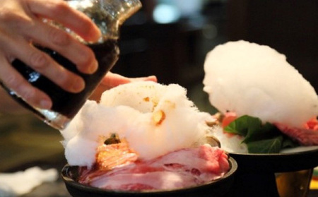 灘菊「元祖綿菓子牛鍋　前蔵」ペアお食事券 チケット 