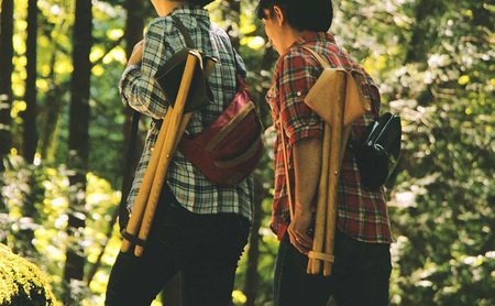 WOODWORK CENTER　WWCキャンプスツール/ナチュラル 1脚 スツール イス 椅子 折りたたみ式 アウトドア キャンプ インテリア シンプル 牛革 オーク材 天然木 逗子市 神奈川県