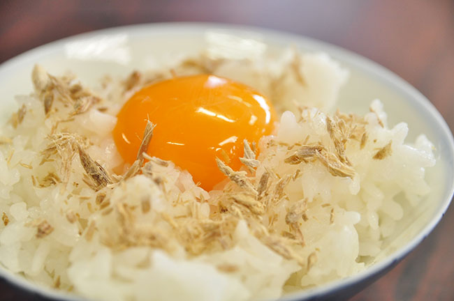 ｶﾈｻの「潮かつお燻焼き４袋セット」