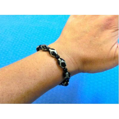 ふるさと納税 和泉市 亀甲長寿天珠のオニキス腕輪 |  | 03