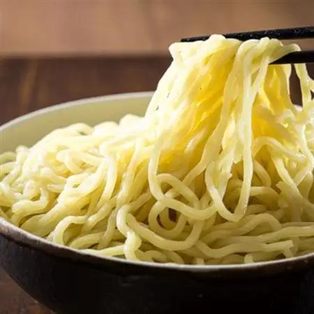 北海道のうま辛 つけ麺340g(2食入り)×6個＜計12人前＞_北海道で人気 ラーメン ちぢれ麺 釧路ラーメン 冷蔵 森谷食品 一人暮らし セット おかず ご当地グルメ 北海道 釧路町 釧路超 特産品
