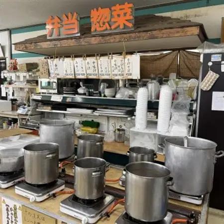 【沖縄の郷土料理】地元で愛される呉屋ストアーの牛汁 4人前(1人前450g)【配送不可地域：離島】【1678737】