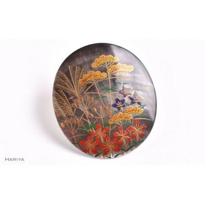 ふるさと納税 加賀市 秋草蒔絵黒蝶貝ブローチ |  | 01