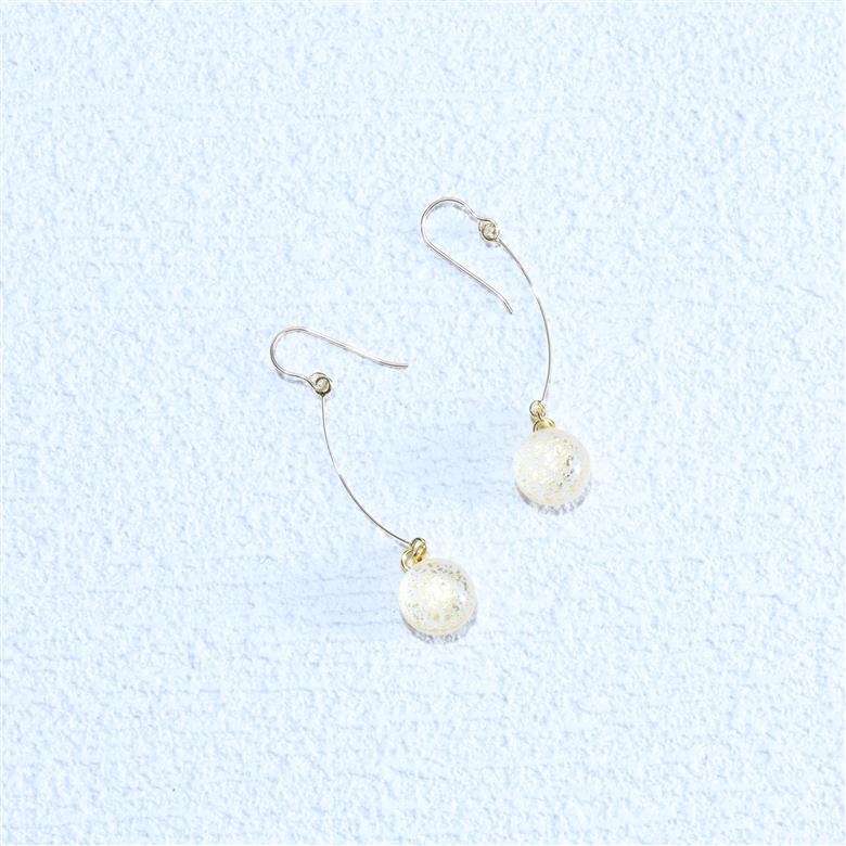 アクセサリー プチピアス（カラー：砡）