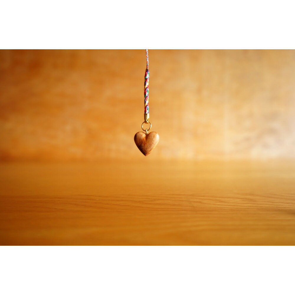 【ふるさと納税】【相良パーティ】屋久檜千年の愛 ハートストラップ 屋久島の森の至極の宝 屋久檜 | クラフト 民芸 人気 おすすめ 送料無料