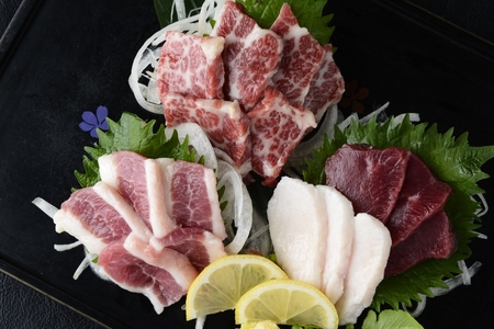 【国産】豪華馬刺し　パーティーセット４種盛り