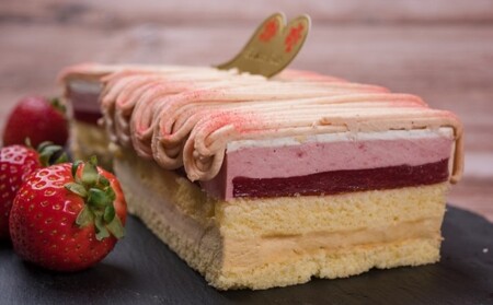 2026年2月発送　ケーキ Strawberry Fields 福岡産 あまおう 苺 モンブランケーキ 配送不可 離島 お菓子 スイーツ 苺のモンブラン デザート おやつ ティータイム 