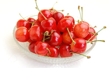 山形産 ハウス さくらんぼ 佐藤錦 300g 鏡詰 Lサイズ以上 【令和7年産先行予約】FS24-545くだもの 果物 フルーツ 山形 山形県 山形市 2025年産