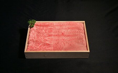 神戸牛 すき焼き（ もも ・ かたロース ）計 720g （もも180g×2・かたロース180g×2）