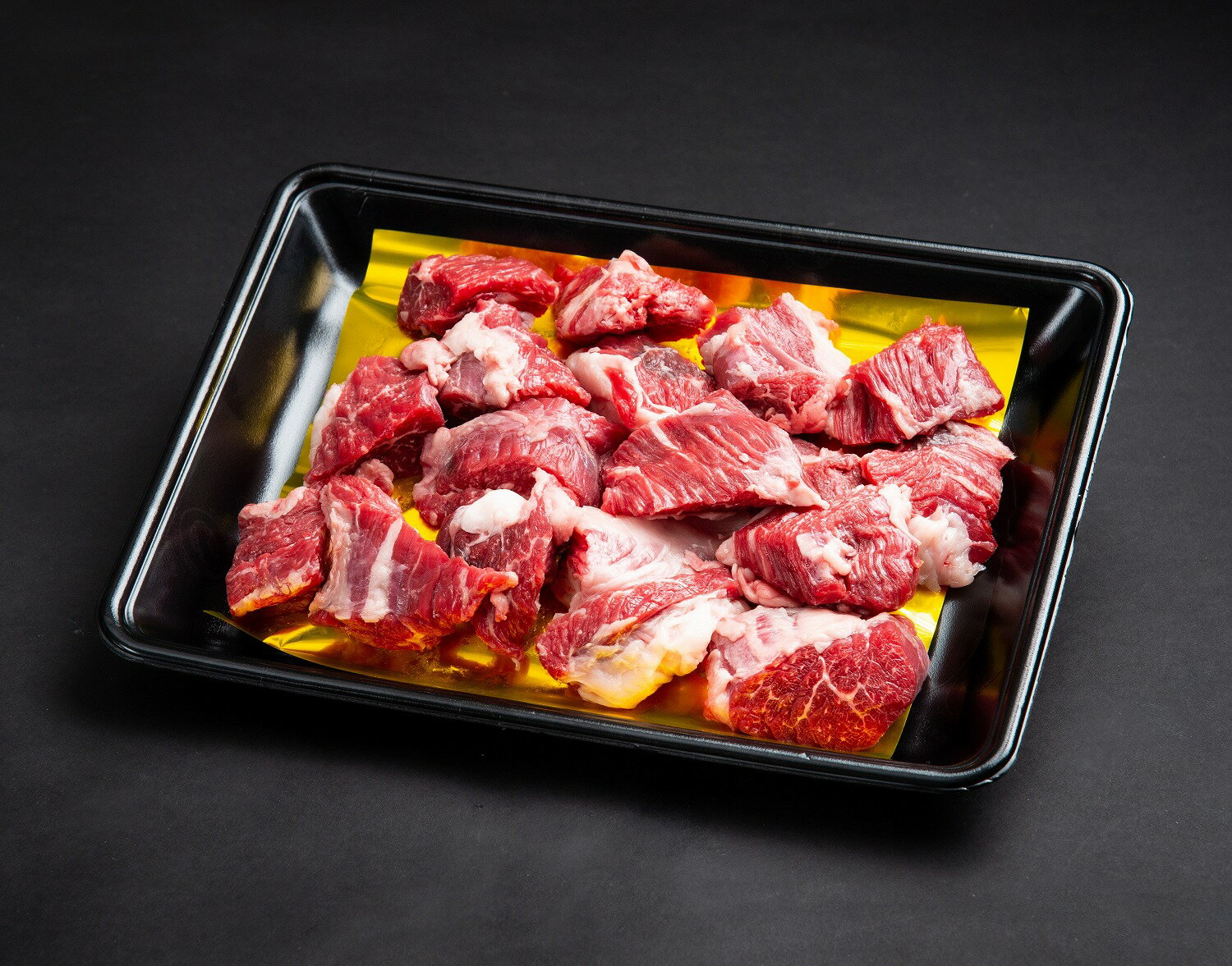 【ふるさと納税】松阪牛カレー・シチュー用 スネ・モモ・バラ 500g B-51 ／冷凍　瀬古食品　ふるさと納税　牛肉　松阪肉　名産　ブランド　霜ふり本舗　三重県　大紀町