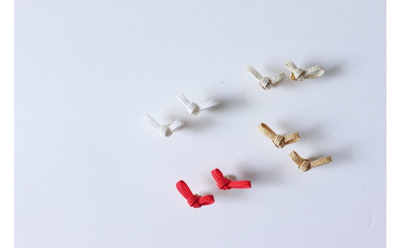 水引musubi耳飾り 白 ピアス ［52211033］