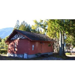 美里の森キャンプ場ガーデンプレイス　フォレストロッジ・デラックス(10人用)利用券【要予約】【1695865】