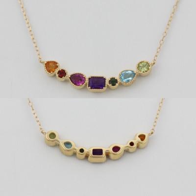 ふるさと納税 山梨県 K18YG アミュレット マルチカラー ペンダント(1点) |  | 01