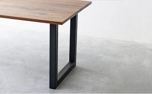 【秋山木工】ダイニングテーブル（スチール脚）ウォールナット材 　W150ｘD85ｘH72cm