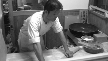 【常陸秋そば使用 手打ちそば 】＜ギフト＞冷凍手打ちそば（桜パッケージ）6人前 蕎麦 生そば 麺 食品 年越し 贈答 [AN009sa]