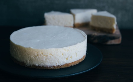 濃厚生クリームチーズケーキ【スイーツ ケーキ チーズ デザート お菓子 お土産 おみやげ ご褒美 贅沢 ギフト プレゼント 贈り物 取り寄せ】_0007-009-se8