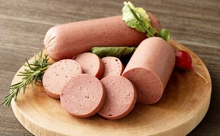 まつのジビエ 鹿肉のボローニャソーセージ 1パック （1パック 約200g 1本入り）鹿肉 シカ肉 ジビエ ソーセージ 加工品 おつまみ 冷凍 愛媛県   【えひめの町（超）推し！（松野町）】（698