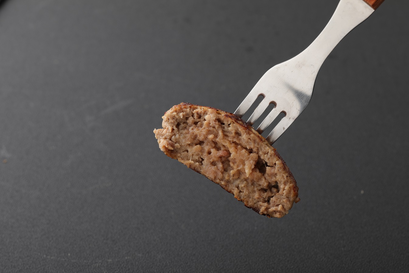 【無添加】博多和牛100%ハンバーグ130g×8個(ジャポネソース付)【伊豆丸商店】_HA0205