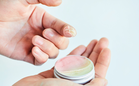 ALWAYS NEW BALM（35g×３個）Kruhi巾着セット VW-2｜バーム ホホバ種子脂 ミツロウ スキンケア 乾燥対策 保湿 ヘアケア ギフト 美容商品 化粧品 練り香水 サステナブルコス