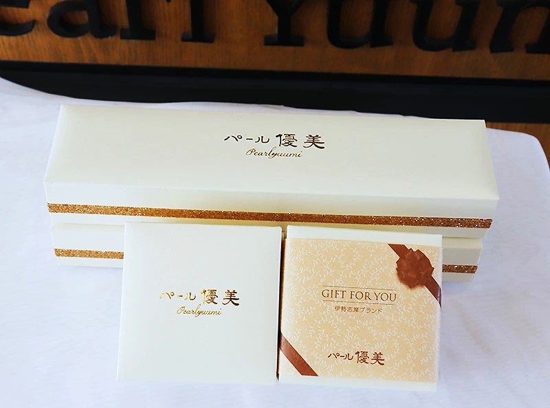 真珠 ネックレス 8~9ミリ 無調色マルチカラー / あこや 本真珠 大珠 大粒 伊勢志摩 志摩 志摩産 アクセサリー ギフト パール 母の日 ホワイトデー クリスマス 入学式 卒業式 成人式 結婚式