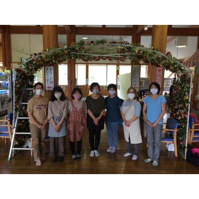 ふるさと納税 豊川市 バラアレンジフラワー |  | 02