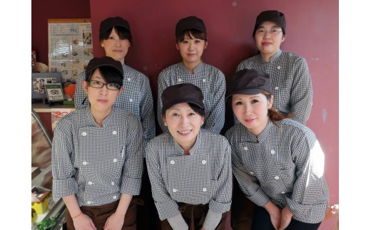 スタッフ一同お待ちしております。
