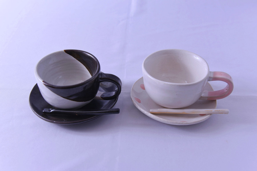 【悠工房】手作り 食器 陶器 コーヒーカップ ソーサー ケーキ皿 おうち時間 贈り物 贈答 福祉施設製品 SDGs ギフト プレゼント らくらく窯 陶器セット 熊本 阿蘇 小国郷 小国町