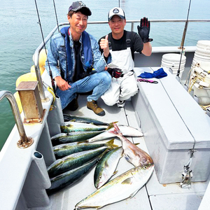 釣り船 WING ルアー 乗合 利用券 1人 釣り 乗り合い 船 魚釣り フィッシング 乗船券 チケット 魚 さかな 体験 ジギング エギング ブリ ハマチ アジ 春 夏 秋 冬 篠島 愛知県 南知多