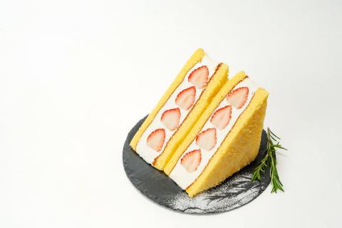 カステラフルーツケーキサンド（いちご）５個セット【冷凍発送】（029_5004）
