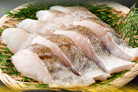 【北海道根室産】真鱈切身1切真空×18P G-09008