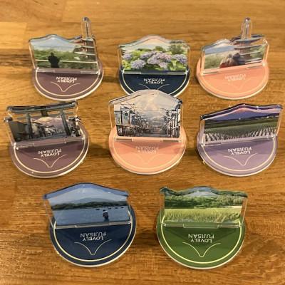 ふるさと納税 山梨県 課題解決型地域活性化富士山オリジナルアイテム 缶バッジ4個・スタンド4個・キーホルダー4個 |  | 02