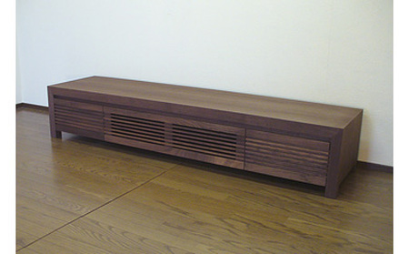 【HARKI テレビボード 180cm】 ウォールナット オイルフィニッシュ リモコン対応 無垢材のルーバー扉が印象的なテレビボード 家具 テレビ台 テレビボード TVボード AVボード 棚 リビング