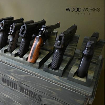 ふるさと納税 横手市 WOOD WORKS 日本製 ガンスタンド 1丁掛【本体カラー:ミリタリーグリーン】 |  | 03