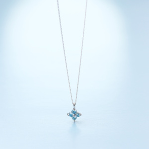 プラチナ900【ラボブルー 0.132ctダイヤモンドネックレス】 PT900-KN01001LBL[AM327] / プラチナ900 ブルーダイヤモンド ネックレス フラワーデザイン アクセサリー 