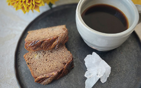 【全12回定期便】エナジーブレッド・バナナ　約540g ／ バナナケーキ グルテンフリー バナナケーキ スイーツ【SANCTUARY FOODS (株)】[ASAH012]