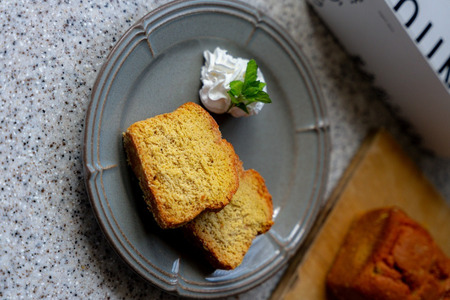 【亜蛮忠留】パウンドケーキと酒粕入りパウンドケーキ各１本入