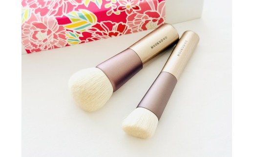 熊野化粧筆 ファンデブラシ -白HAKU-2本セット 熊野筆ほうこどう【メイクブラシ 化粧筆 ファンデーションブラシ  ブラシ 熊野筆 伝統工芸 職人技 高級筆 セット ケース ギフト 贈り物】27-215