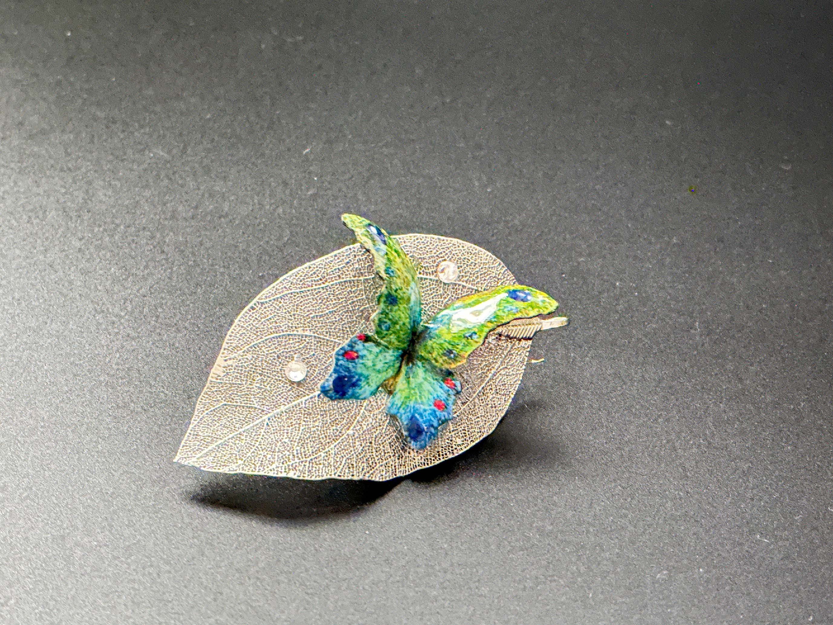 
                  緑瑠璃蝶　ブローチ＆ネックレストップ
                