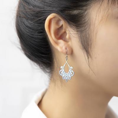 ふるさと納税 小牧市 純チタン製アクセサリー(シャンデリア)ピアス・ブルーグラデーション[065S05-02] |  | 02