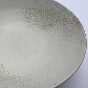佳窯 碗 Φ18cm（白） 常滑焼 陶器 食器 鉢碗 鉢椀 煮物やサラダ等に 皿 18cm 電子レンジ可 食洗機使用可 シンプル 贈り物 プレゼント 日本製 白 ホワイト キッチン キッチン用品 チャ