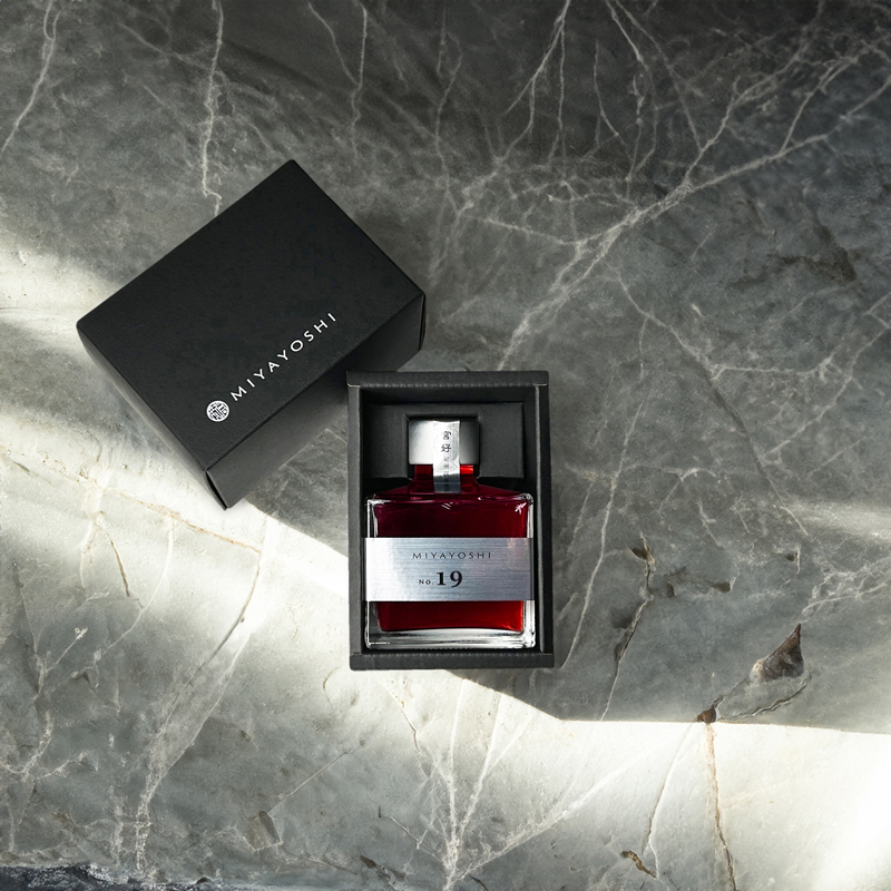 1108.MIYAYOSHI　SILVER LABEL　No.19 small bottle(A1108-1)