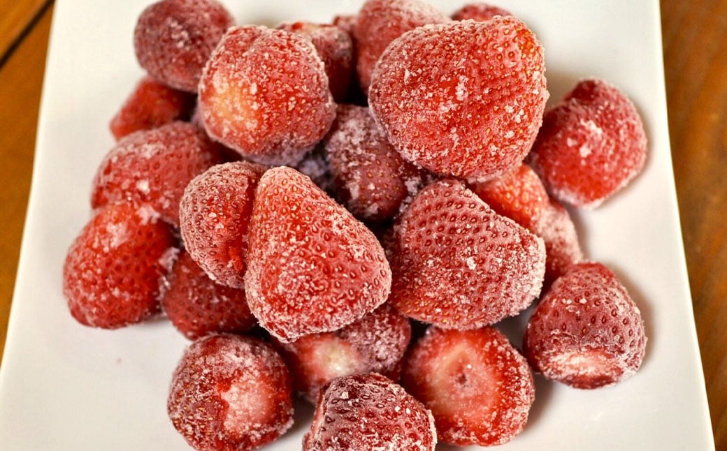 訳あり！ 博多 和牛 切り落とし 500g ＆ 冷凍 あまおう 800g セット 2種 計1.3kg イチゴ 苺 牛肉 肉 お肉 牛肩 バラ 国産牛 黒毛和牛 和牛 国産 福岡県産 福岡県 直方市