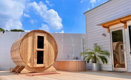 【土・日・祝日前・祝日】ゲストハウスONE宿泊券　3名様1泊 旅行 チケット サウナ キャンプ BBQ バーベキュー 家族旅行 